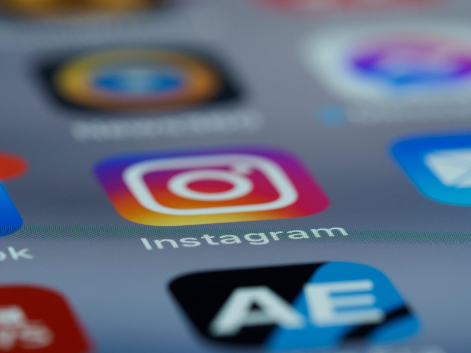 Conta do Instagram desativada indevidamente: quando é possível pedir indenização?